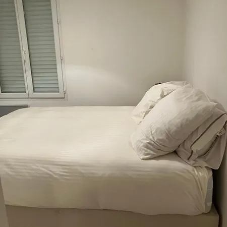 2 Pieces Vue Avec Jardin Piscine *
